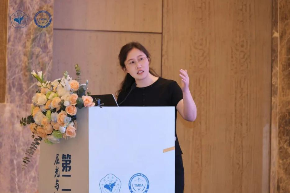 聚焦屈光白内障前沿,共探疑难手术新路径——第二届屈光与疑难性白内障手术高峰论坛在太原成功举办 11