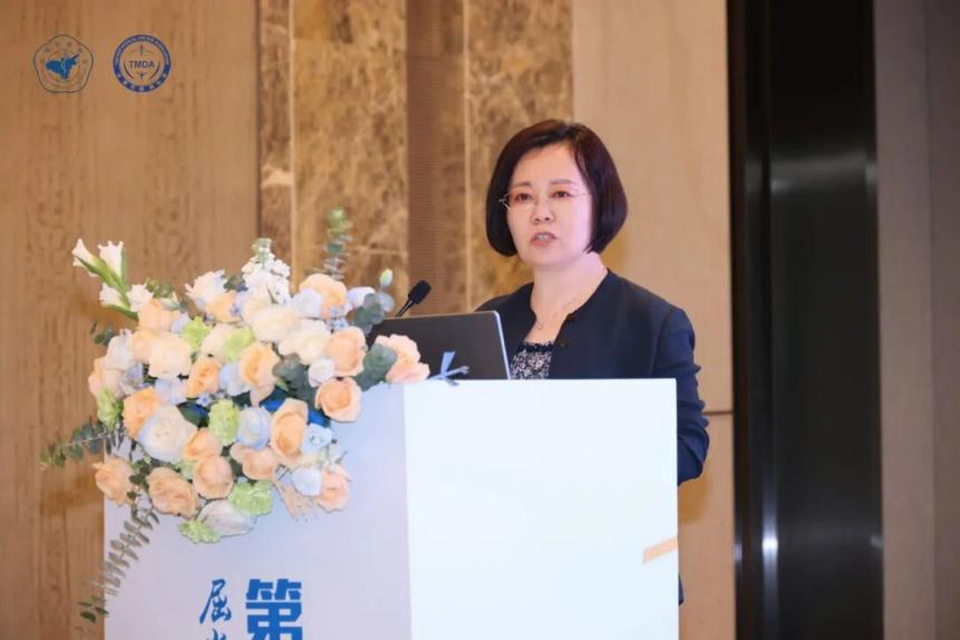 聚焦屈光白内障前沿,共探疑难手术新路径——第二届屈光与疑难性白内障手术高峰论坛在太原成功举办 16