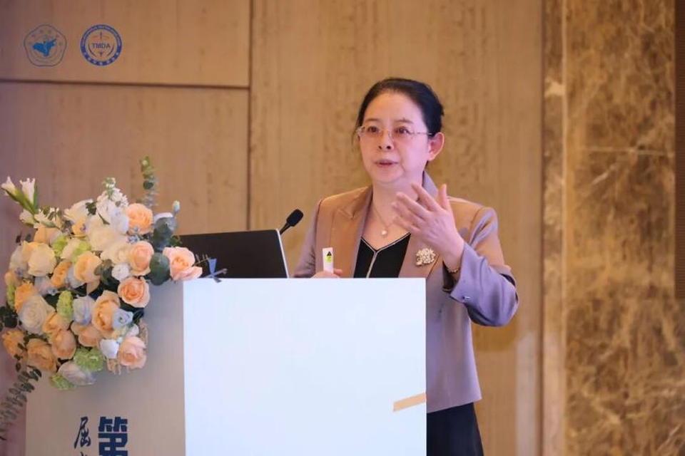 聚焦屈光白内障前沿,共探疑难手术新路径——第二届屈光与疑难性白内障手术高峰论坛在太原成功举办 19