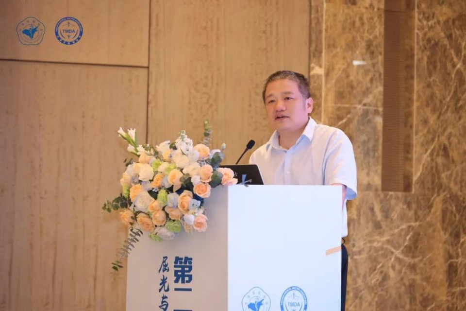 聚焦屈光白内障前沿,共探疑难手术新路径——第二届屈光与疑难性白内障手术高峰论坛在太原成功举办 9