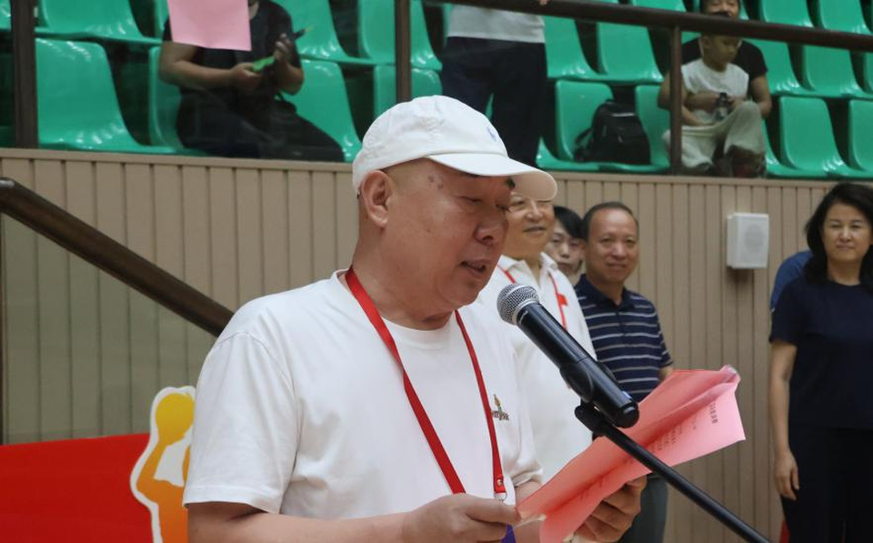 太原市第三届“医师杯”篮球邀请赛圆满闭幕,十六支白衣劲旅同场竞技,以篮球之名致敬中国医师节 图片 9